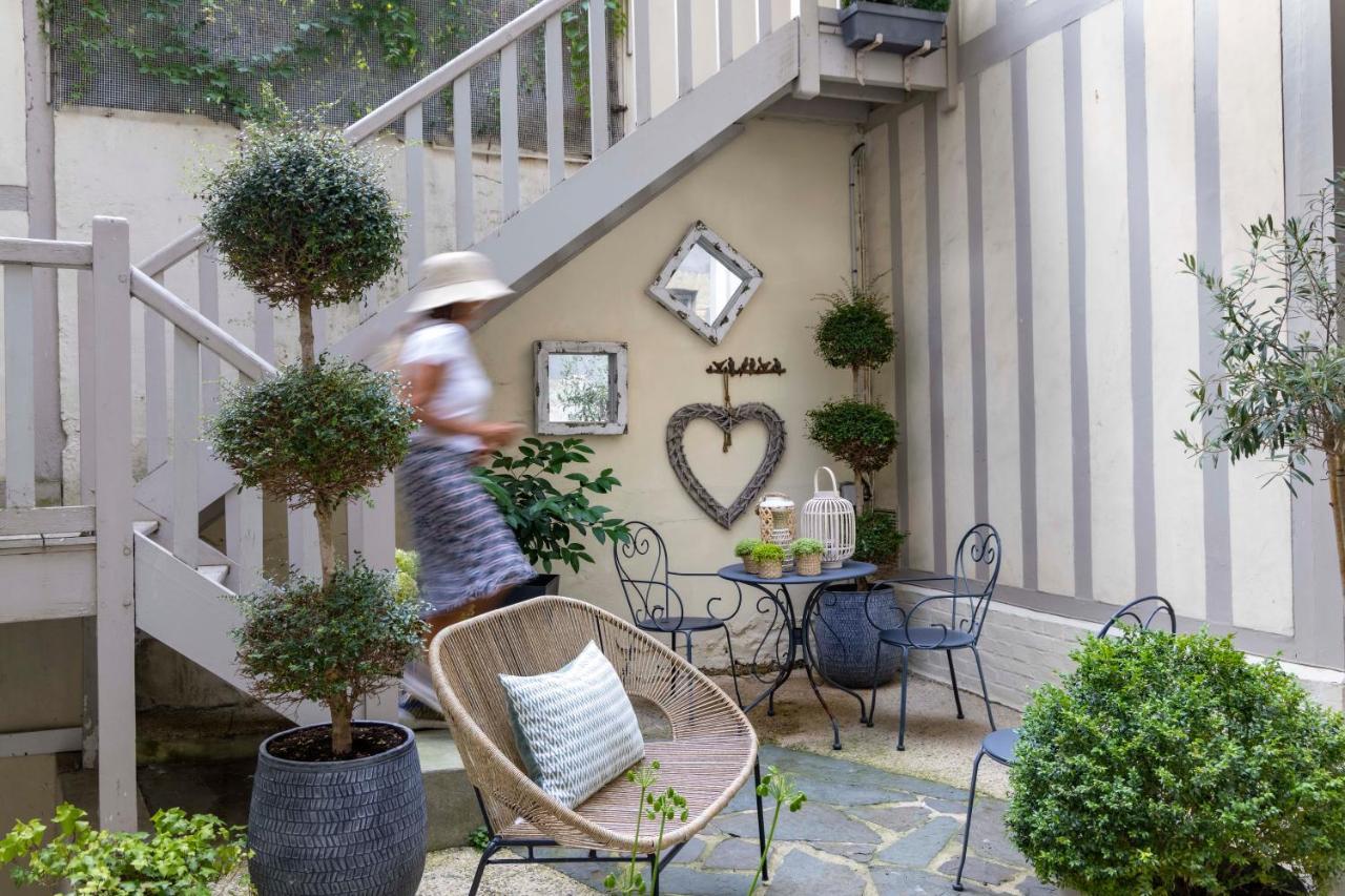 Hotel Le Fer A Cheval Trouville-sur-Mer Exterior foto